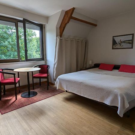 Appartement Le Louis Dort Au Calme Equemauville Luaran gambar